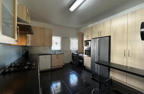 Three Anchor Bay House | Anchor Bay Workation