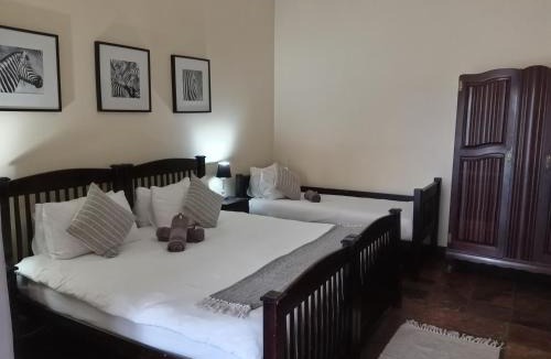 Hartbeespoort Cabin | ZAKA Lodge