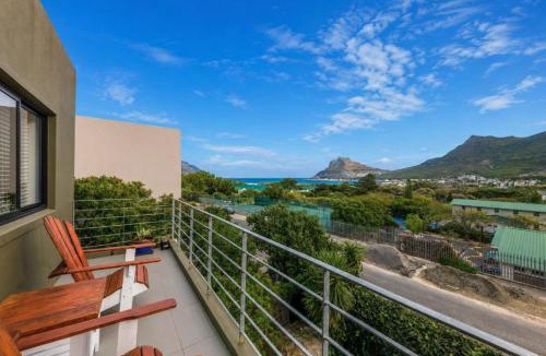 Scott Estate Villa | LA HACIENDA - MODERN, BRIGHT, STYLISH House with Private Pool