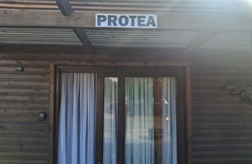 Britannia Bay Apartment | Protea