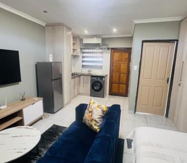 Vanderbijlpark Apartment | Luxury Executive Apartment
