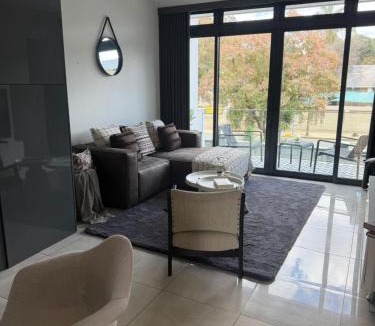 Houghton Estate Apartment | Houghton Luxe Near Rosebank