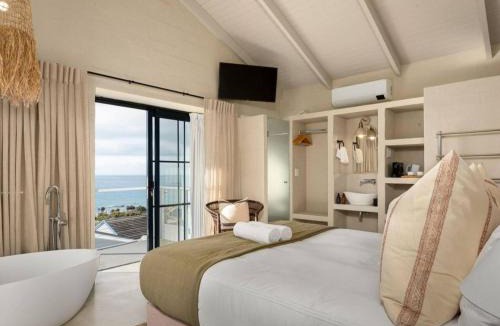 Simon's Town House | Arc Guest House