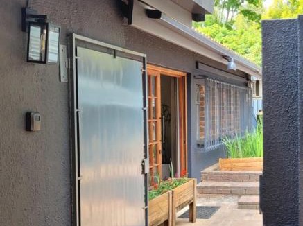 Pretoria Apartment | Iris HAVEN feel at home