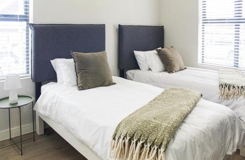 Kraaifontein Apartment | Flat in Security Estate - Zomerwind Apartments