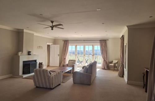 Tsolwana House | Blanco Guest Farm - Manor House