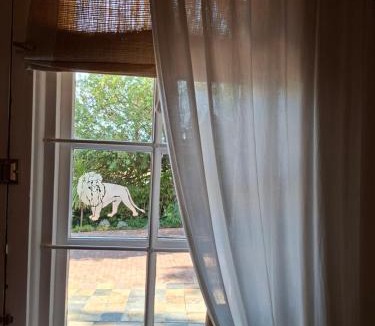 Caledon House | Leeuwenhof Guesthouse
