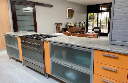 Northcliff House | Oasis On Lily with OWN Pool