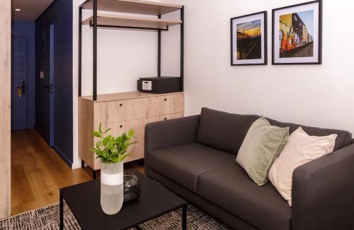 Sea Point Hotel | Home Suite Hotels Station House