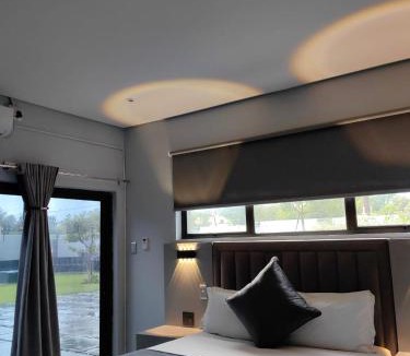 Rustenburg Hotel | Pula Nala Lodge