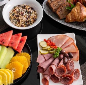 Pollok Beach Hotel | Radisson Blu Hotel, Port Elizabeth
