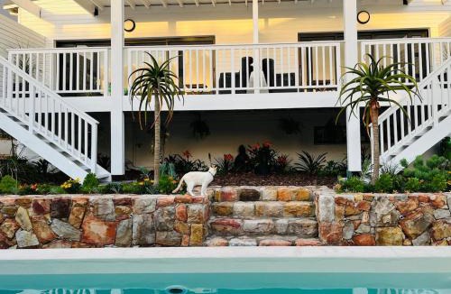 Cape Peninsula Apartment | Stroll to the beach Rooibokkie Studio 2