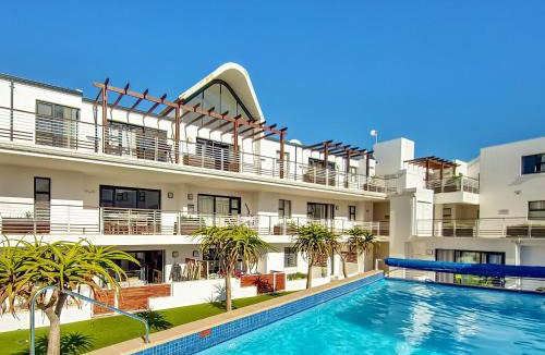 Big Bay Apartment | Azure 31 on Big Bay