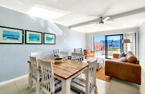 Big Bay Apartment | Azure 31 on Big Bay