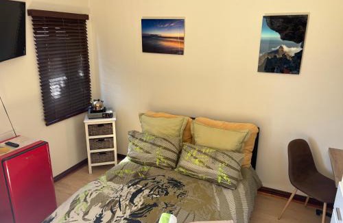 West Beach Apartment | AderemC Villa Rooms