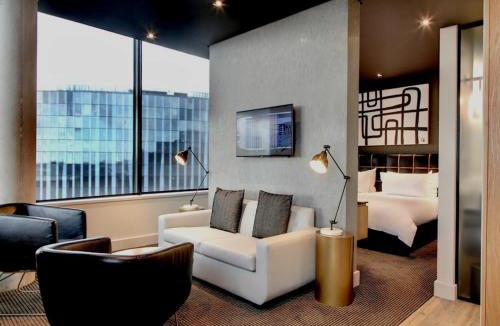 Century City Hotel | Century City Hotel Urban Square