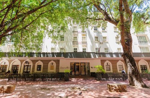 Cape Town City Centre Hotel | 5-Min Walk to CTICC - Central & Cosy Hotel Stay
