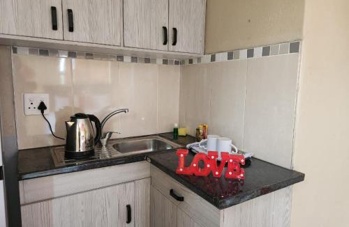 Akasia House | El Elyon Lodge