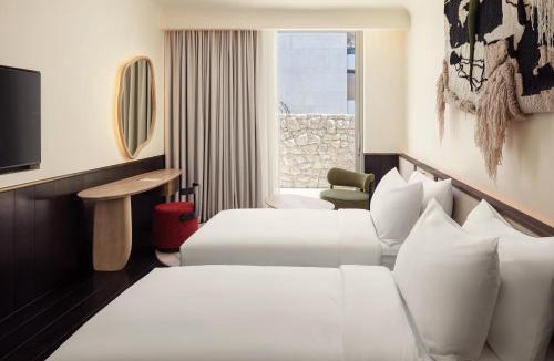 Camps Bay Hotel | Morea House, Autograph Collection