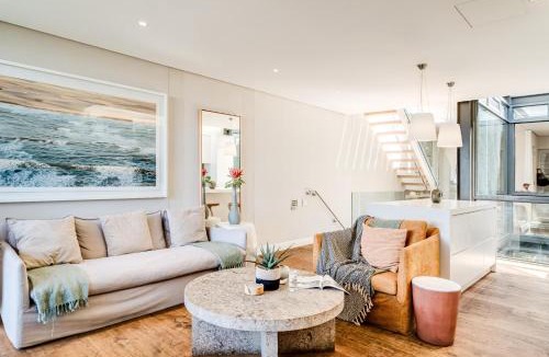 Cape Town City Centre Apartment | Loader B