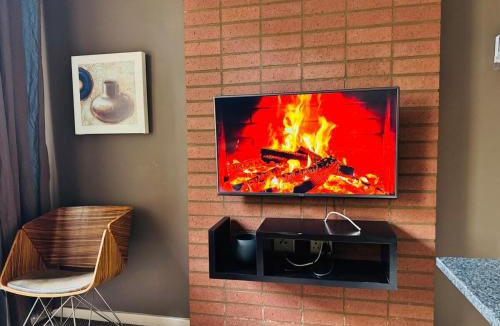 Downtown Johannesburg Apartment | Mapungubwe Serene Hotel with Wi-Fi, Heater & Parking