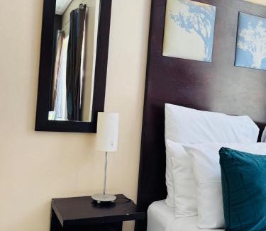 Downtown Johannesburg Apartment | Mapungubwe Serene Hotel with Wi-Fi, Heater & Parking