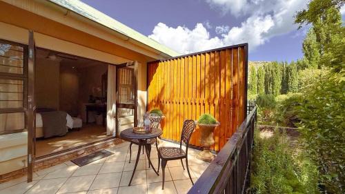 Clarens House | Upper Classic