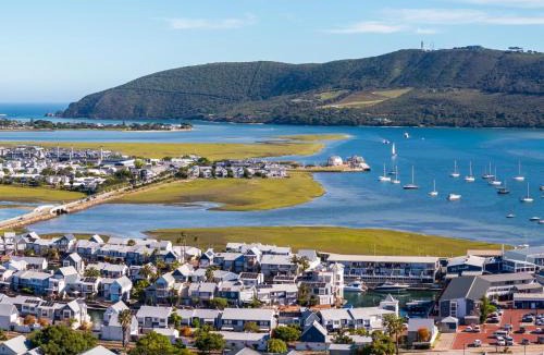 Waterfront Villa | KnysnaQuays 4