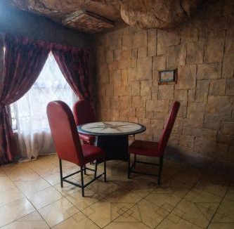 Pienaarsrivier Hotel | Ndou The Rocks Lodge