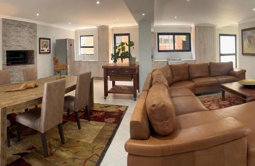 Brooklyn House | Comfort Cove