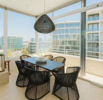 Victoria and Alfred Waterfront Apartment | V&A Waterfront Marina Front Penthouse with Private Pool and Panoramic Views