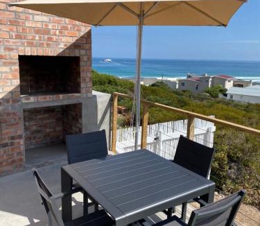 Yzerfontein House | Zeehuisie Zondernaam