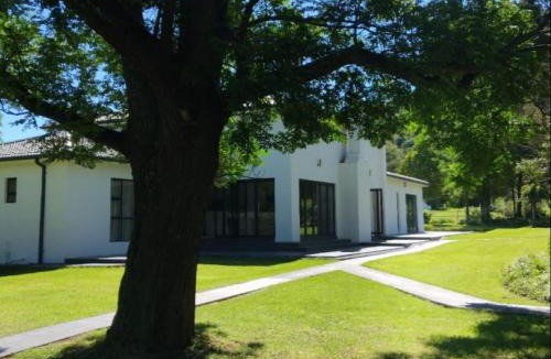 Komani Bed & Breakfast | Mnembe Safari Game Reserve