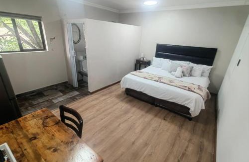 Greater Johannesburg Metropolitan Area House | Adhara Hotel