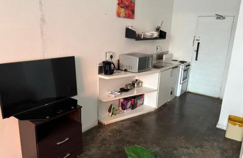 Downtown Johannesburg Apartment | Lihle's home
