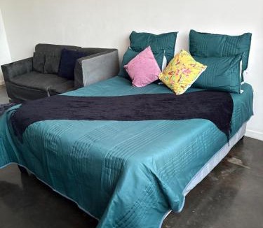 Downtown Johannesburg Apartment | Lihle's home