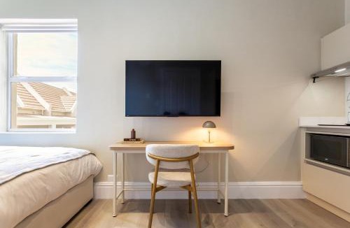 Green Point Apartment | The Exhibition Aparthotel