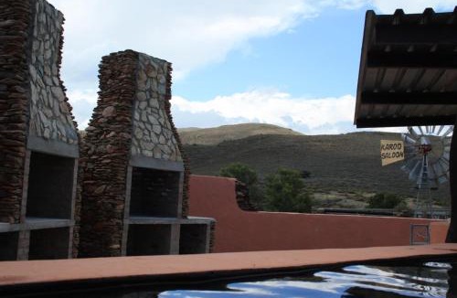 Scheepersrus Hotel | Karoo Saloon