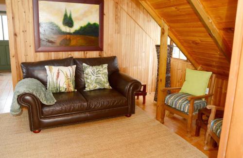 Riversdale Villa | Farside Macadamias