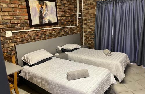Potchefstroom Bed & Breakfast | 5 Moepel