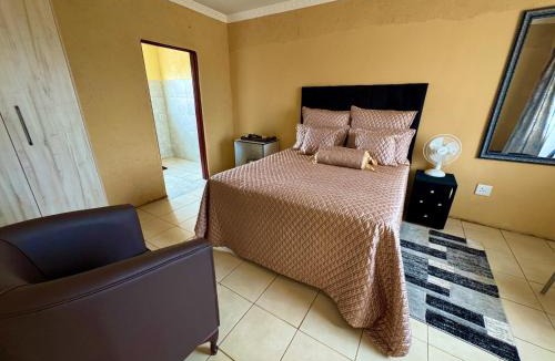 Mamaolo House | BotseBontle Lodge