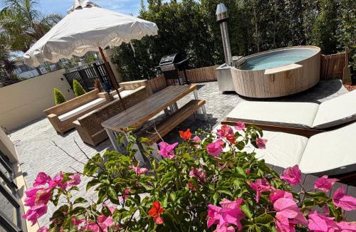 Sunset Beach Villa | Luxury beachfront villa Cape Town - Sunset Beach
