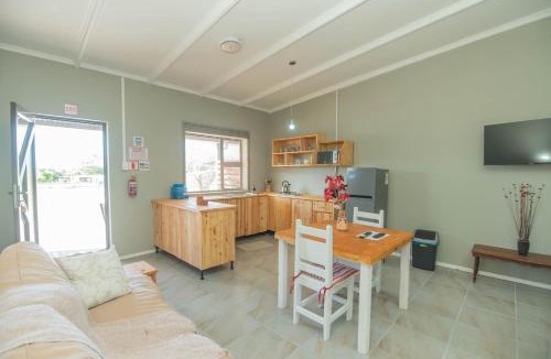 Port Elizabeth Apartment | Accommodation on 3329 - Unit 3