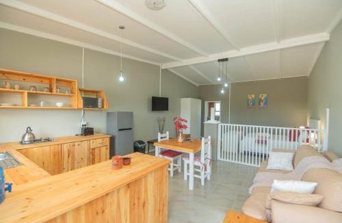 Port Elizabeth Apartment | Accommodation on 3329 - Unit 3