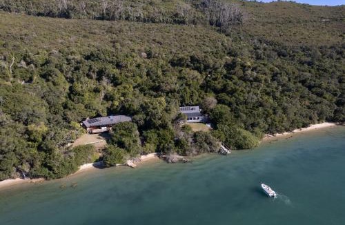 Brenton-on-Sea Villa | Lagoon Living - Direct Lagoon Access & Boat Mooring