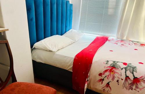 Goodwood Bed & Breakfast | Home of Peace Hp accomodations Parow