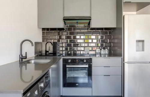 Bloubergstrand Apartment | Cottage apartment 16 Dulwich Crescent
