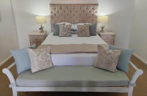 Port Owen Hotel | Russells on the Port