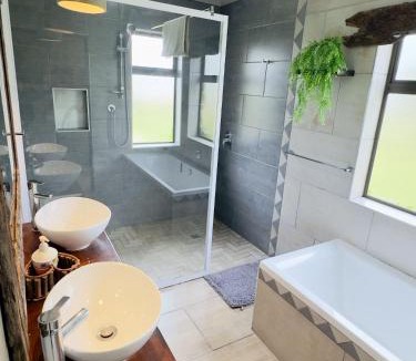 Metsimaholo House | Vaal Dam Getaway