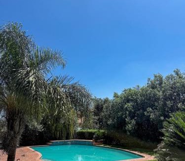 Greater Johannesburg Metropolitan Area Apartment | Out of The Blue - Guest Cottage
